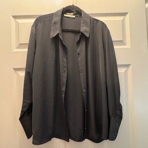 NWOT Boyfriend Button Down Blouse